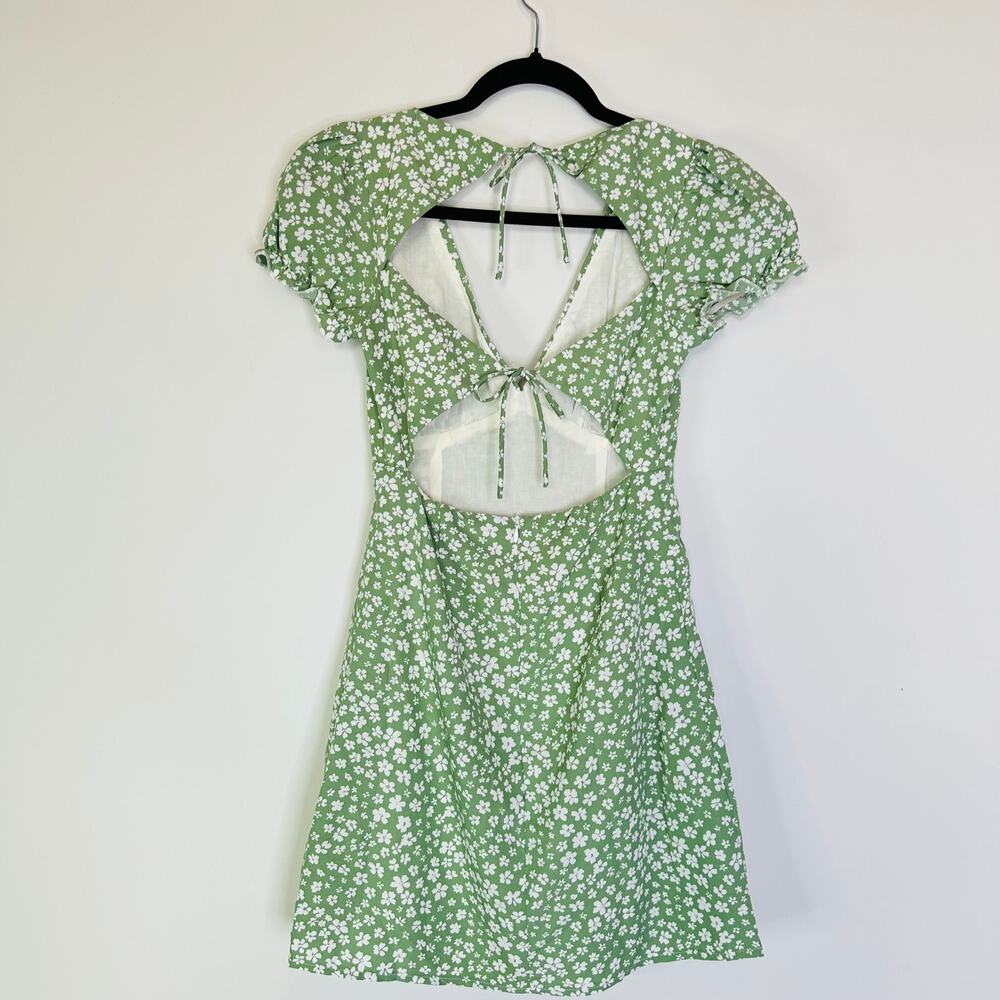 Princess Polly Kacey Mini dress in green floral - Picture 8 of 12